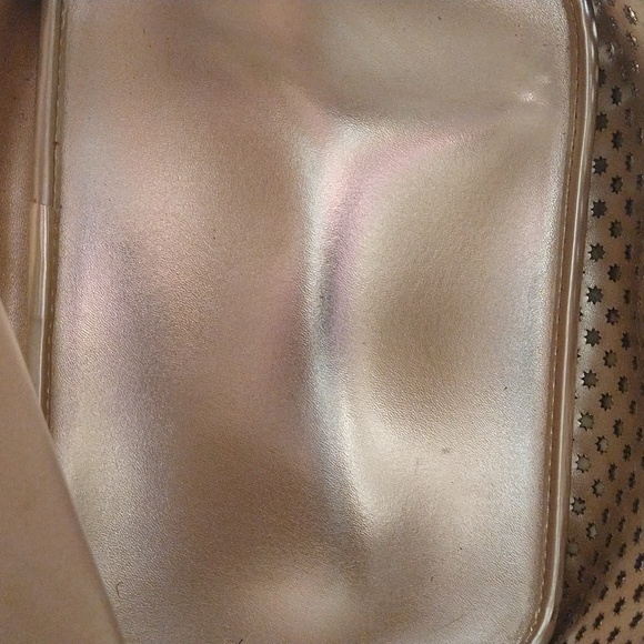 Nine West Drawstring Tan Bucket Bag, In Like New Condition, - Picture 10 of 16
